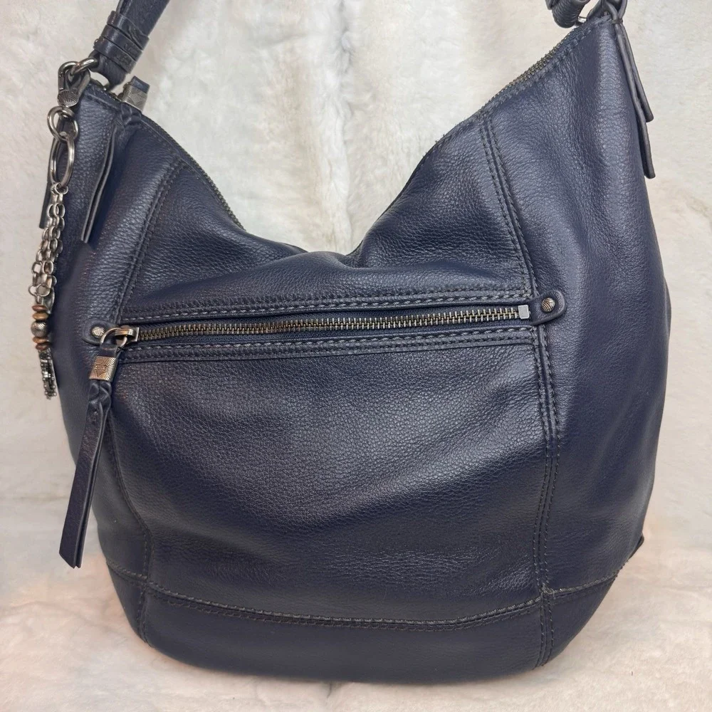 The Sak Sequoia Leather Large Hobo Shoulder Bag Indigo Navy Keychain Charm